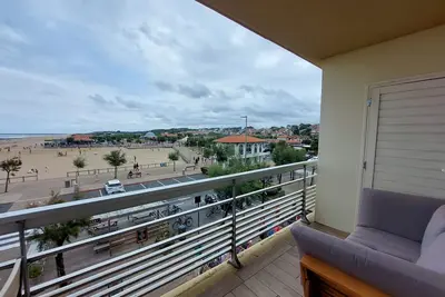 Image de Appartement rénové avec parking, proche océan à Anglet