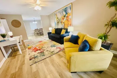 Image de Eastgate 14a beautiful townhouse
