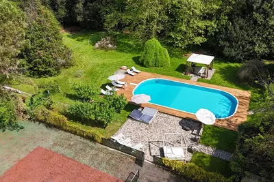 Image de Spacious Flat with Pool & 36. 000m2 Garden