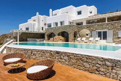 Stylish Villa With Sea View Pool
