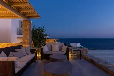 Serene Seaside Villa with Infinite Sea Views