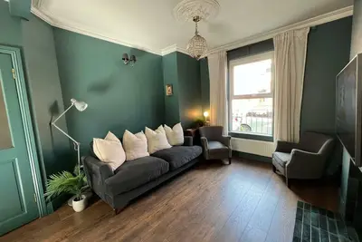 Image de Spacious Family Haven On Edge of City Centre