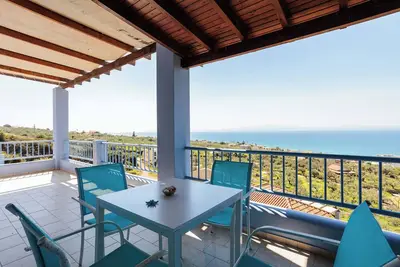 Image de Modern Seaview Nest with Pool & Panoramic Views