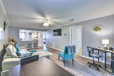 Image de Spacious Condo in the Heart of the Action