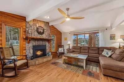 Image de Lazy Elk Retreat: A Cozy Cabin
