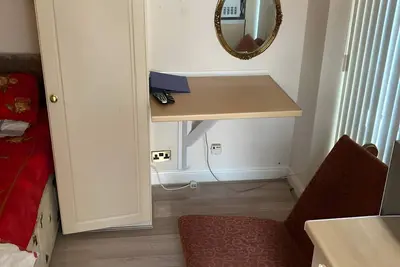 Image de Cosy Leeds spot to call your own!