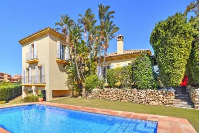 Villa with a blend of andalusian charm and modern comfort