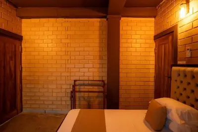 Bricks 90 Weligama - Deluxe Double or Twin Room with Sea View