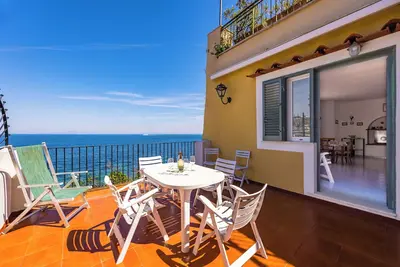 Image de Heavenly Terrace by NapoliApartments