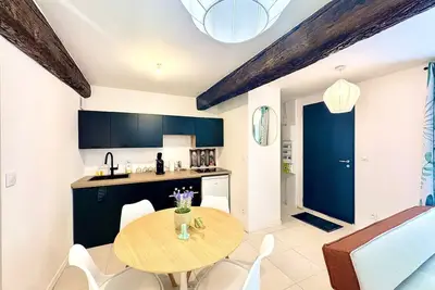 Image de Studio - Lit 160x200 & Clim - Plein coeur de ville
