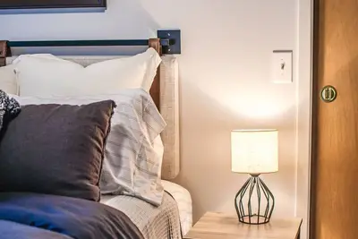 Image de Enjoy time away in Red Lodge, Montana! 3 king, 2 twin beds & great hot tub
