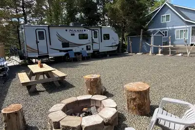 Image de Cozy Rv with Ac and WiFi for ‘glamping’ in Westport, a short walk to the beach.