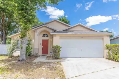 Spacious 5-bedroom villa with Ac, WiFi in lovely Clermont