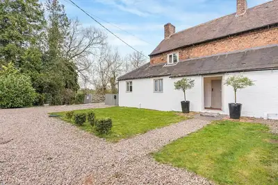 Image de 3 Bedroom Country Cottage with Private Garden