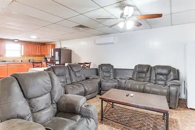 Image de 7 Mi to Dtwn Odessa: Home w/ Large Yard!