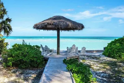 Amberjack House - 3 Bedroom House On The Beach!
