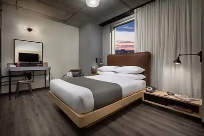 Image de 2 Queen rooms at Moxy Boston Downtown - City View & Pet-friendly!