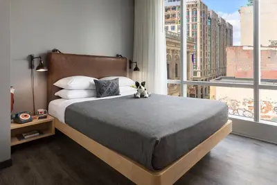 Image de Moxy Boston Downtown, 3 Queen Rooms, Pet-Friendly and Steps from Boston Culture!