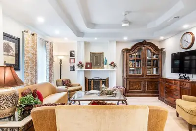 Image de Dallas Flair House-Love Field-Midway-Hollow, Uptown close by