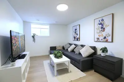 Image de Quiet Family Friendly, 4 min UofC Shops, 9 min Dt