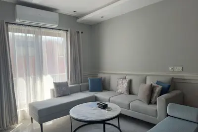Image de 1br Apartment – With Lounge & Modern Amenities
