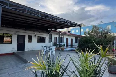 Image de Purple - 10 minutes from downtown Oaxaca! Housing with family history