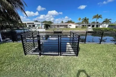 Image de Gated Waterfront Paradise With Private Backyard!