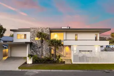 Image de Solana - A Beachside Masterpiece. Enjoy free nights with Belle Escapes Byron Bay