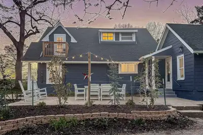 Image de Renovated Farmhouse New Listing