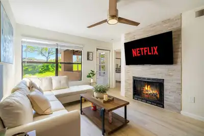 Image de Ventana Canyon Escape: Full Views, Pool & 2bd/2ba