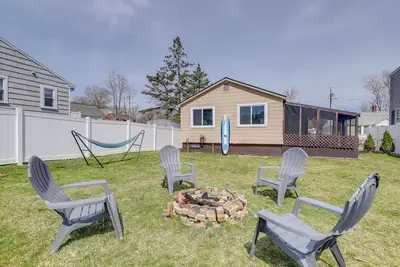 Image de Walk to Oob Pier: Family-Friendly Home w/ Hot Tub!