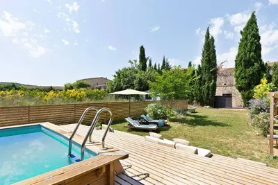Image de Villa à Sant Mori avec piscine près du Musée Dalí