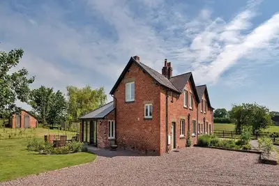 Image de Cottages près de la Severn avec jacuzzi