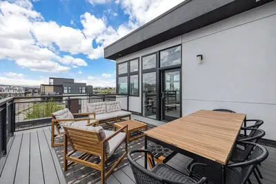 Image de Decked Out in Denver | 3 Decks + Game Night Fun