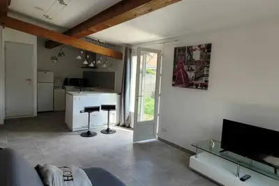Image de Petite Maison avec jardin à 10min des plages