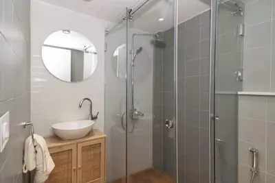 Image de Bohemian Chic Apt 1 Bdr, Achrafiyeh Hotel Dieu Str