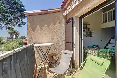 Image de Appartement à Saint-Cyr-sur-Mer proche plage avec clim et parking privé