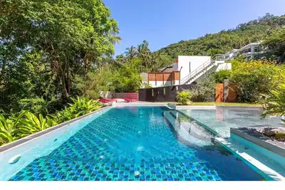 Image de Charming 1-bedroom flat with pool, kitchen, and private balcony