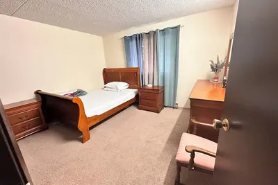 Image de Cozy 1 Bedroom family friendly modern apartment great location
