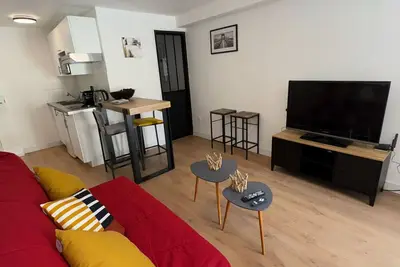 Image de Logement chaleureux à proximité gare/centre/Blossac