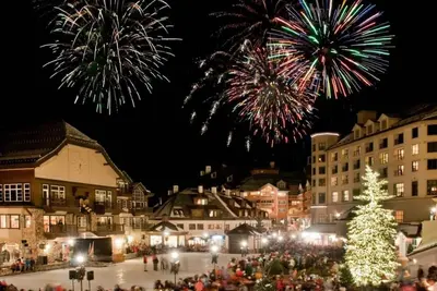 Image de Comfortable King Suite at Beaver Creek Lodge - ski in/ski out, pool, gym & more!
