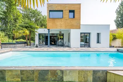 [Unique] Villa Moderne en Lisière de Forêt