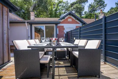 Image de [Charmante] Villa proche Centre-ville et Bassin