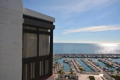Image de Grenier de Marbella face à la mer.