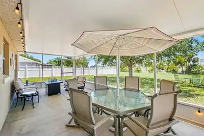 Image de Pet Friendly Family Home Close to Everything!