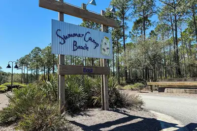 Image de New - St. Teresa Beach Escape w/ Private Beach Acc