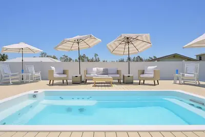 Image de Pet Friendly 3br w/ Swim Spa+Tesla Charger Near Ami