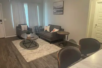 Image de Love stay brand new 3-bedroom two full bath house in serene Broken Arrow
