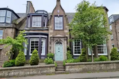 Image de Rowantree House - Cinq Chambres Maison, Couchages 9