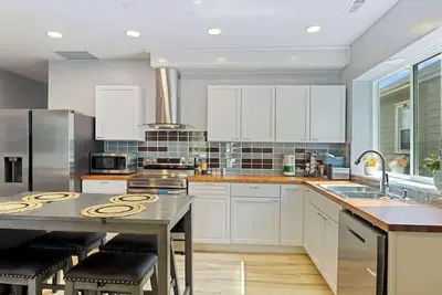 Image de 7Mi Louisville Pet-Friendly Home
